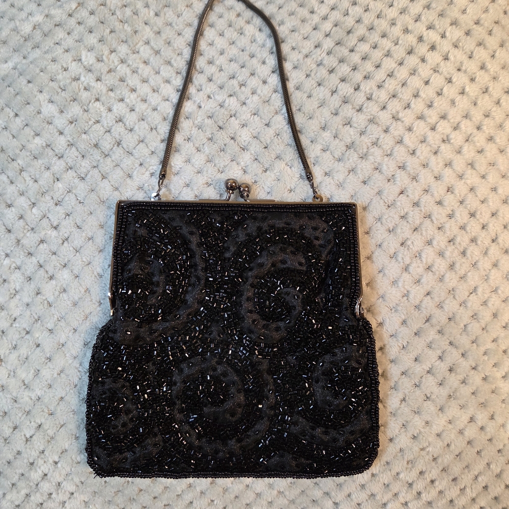 Vintage Bloomingdale’s Hand Beaded Purse Handbag Black Chain Strap